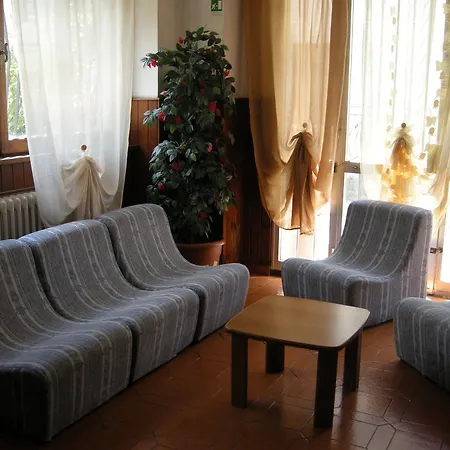 Hotell Albergo Ristorante Giardini 3*