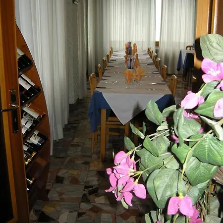 Hotell Albergo Ristorante Giardini